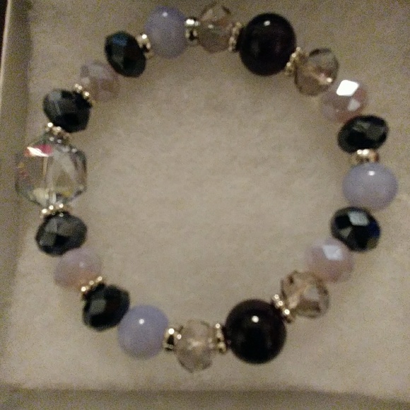 Evening Crystal Metallic Bracelet - Picture 4 of 8